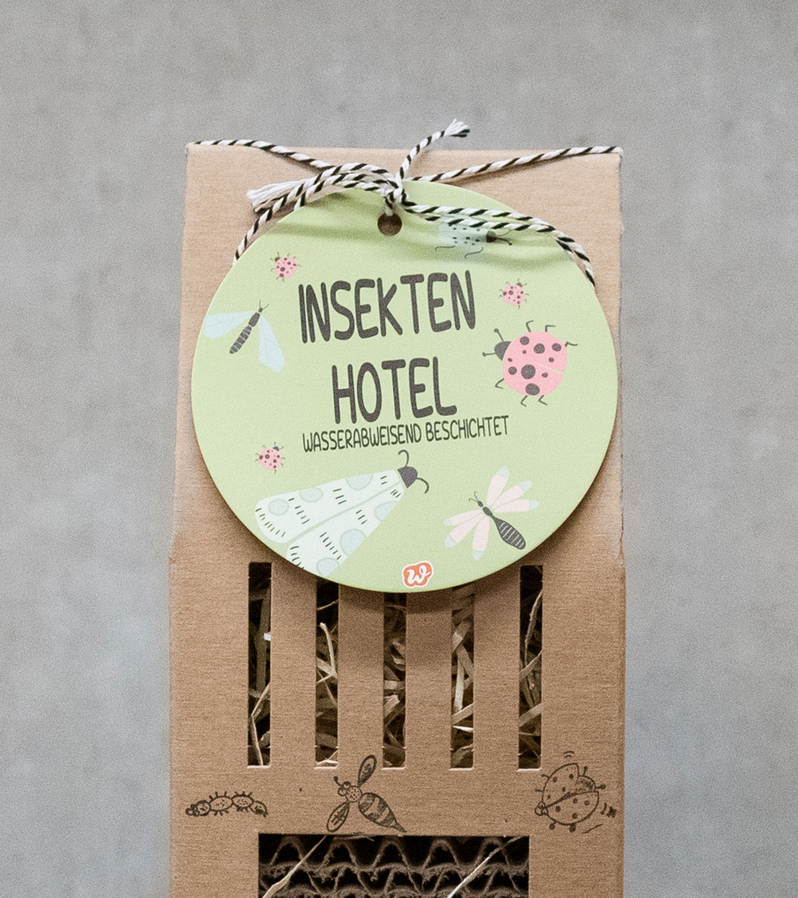 Insekten Hotel aus Pappe
